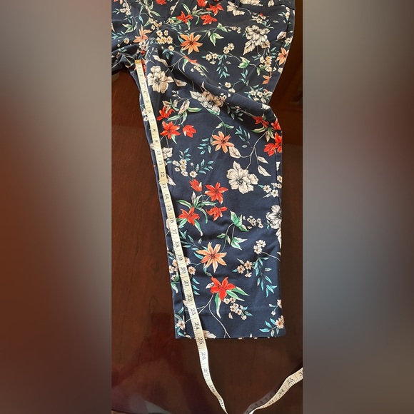 Roz & Ali Navy Floral Pants size woman 20W pockets front - Picture 5 of 9